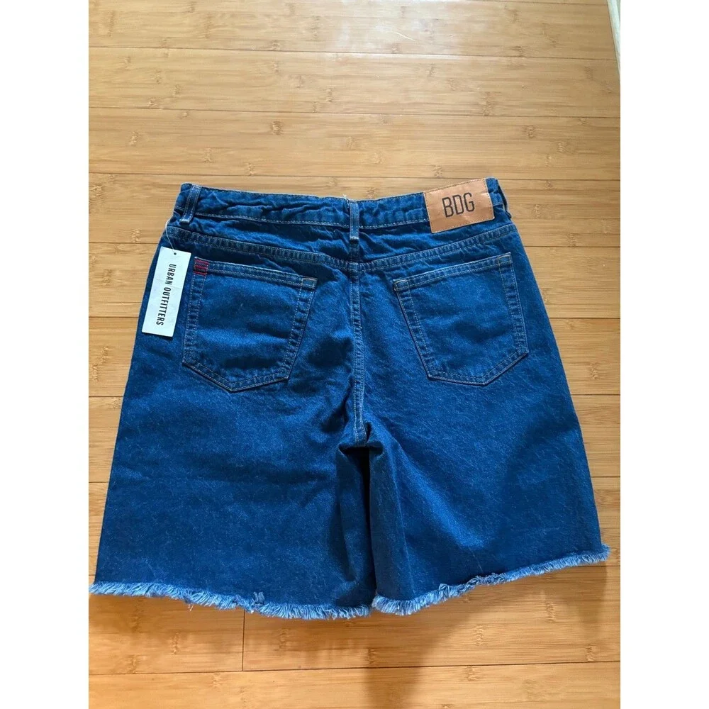 BDG Urban Outfitters Women's Frayed Hem Denim Shorts Size 29 NWT Indigo